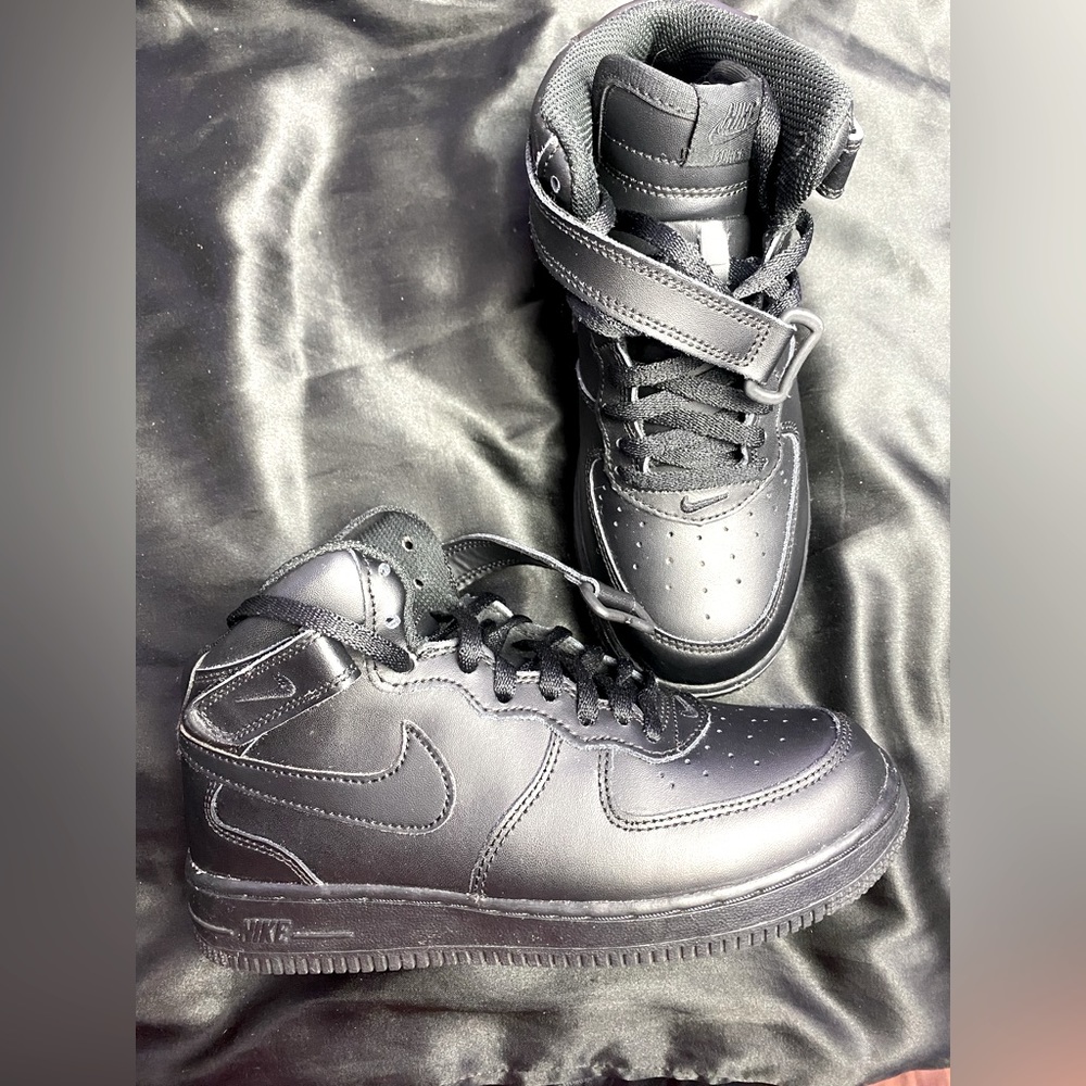 Black Air Force 1